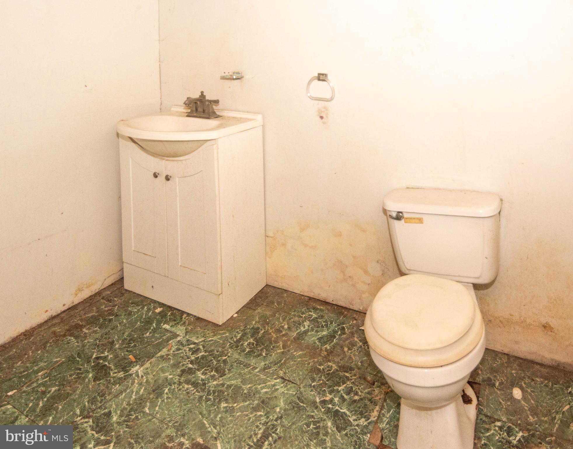 MIDTOWN EDMONDSON - Residential