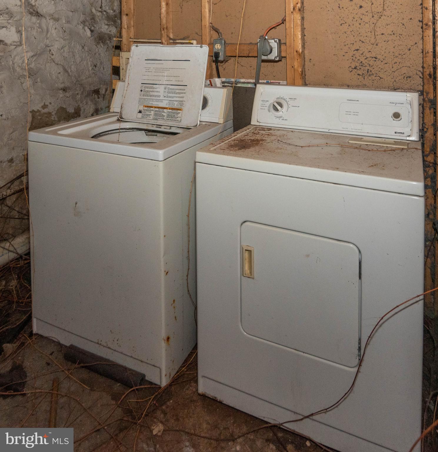 MIDTOWN EDMONDSON - Residential