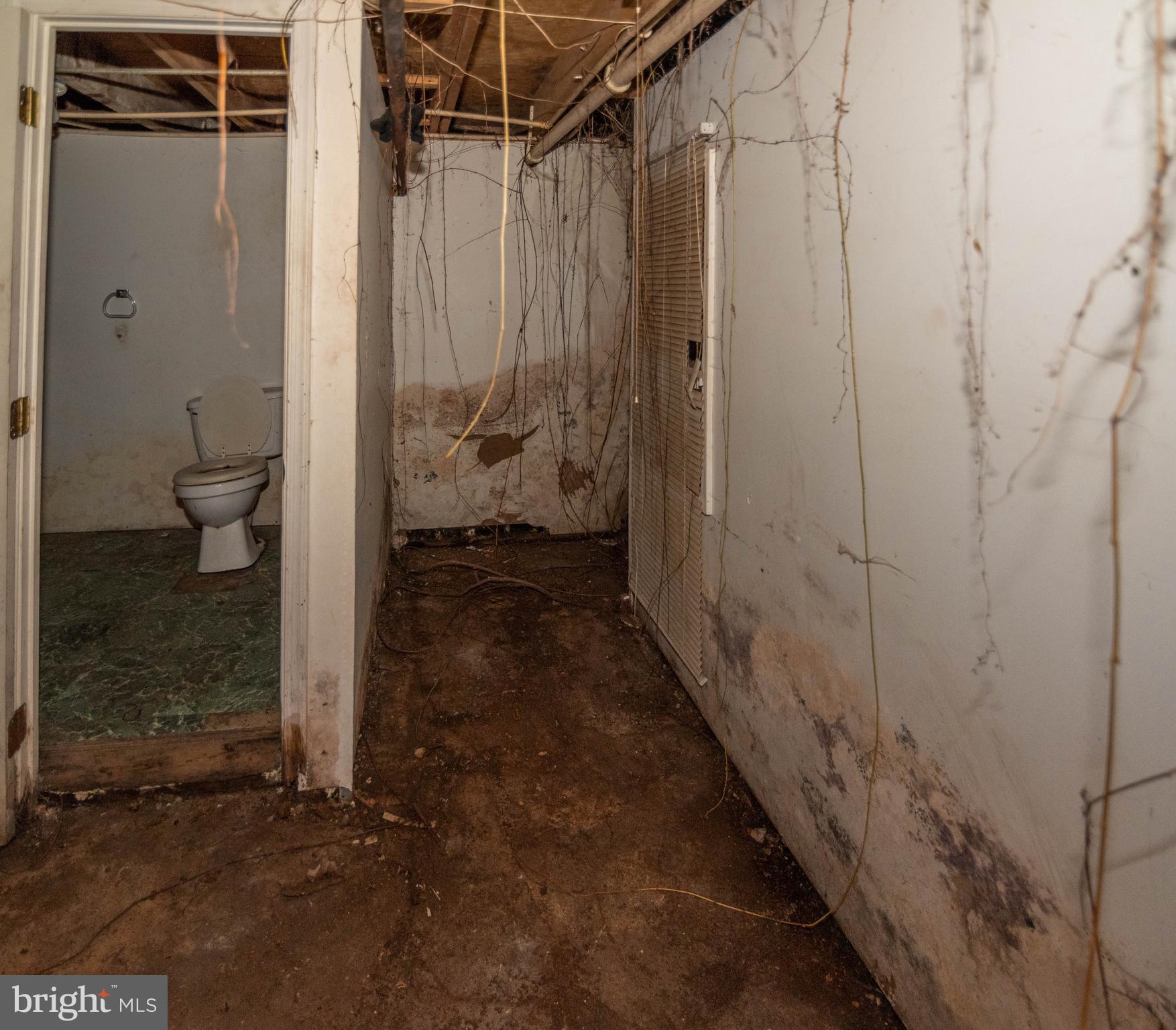 MIDTOWN EDMONDSON - Residential