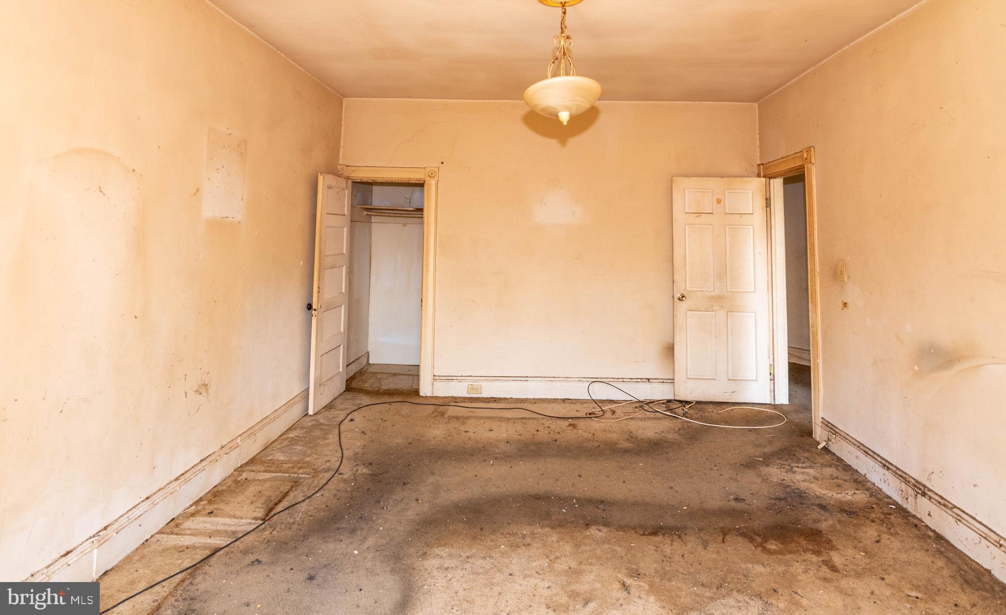 MIDTOWN EDMONDSON - Residential