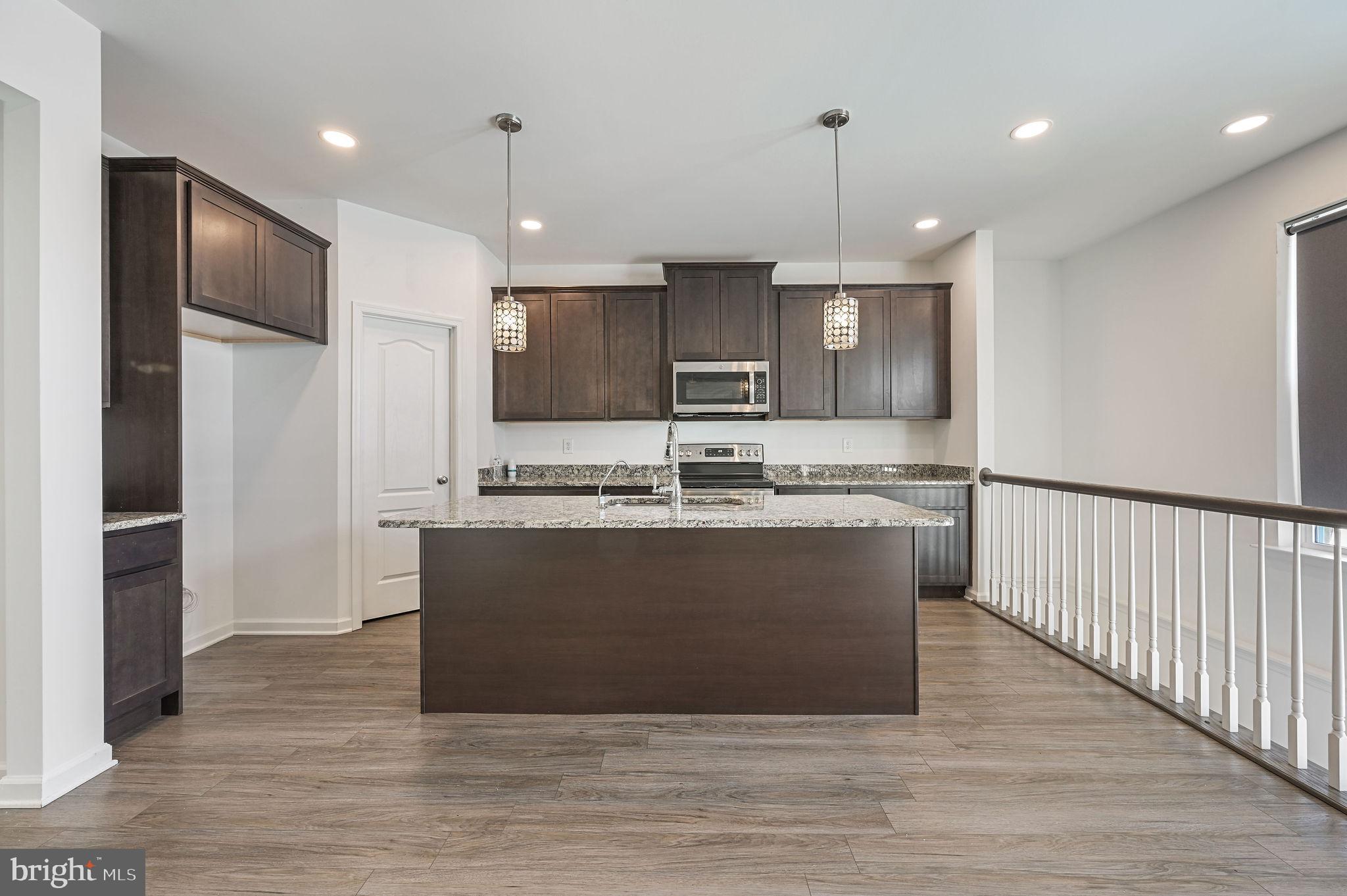 ABBOTTS POND ACRES - Residential