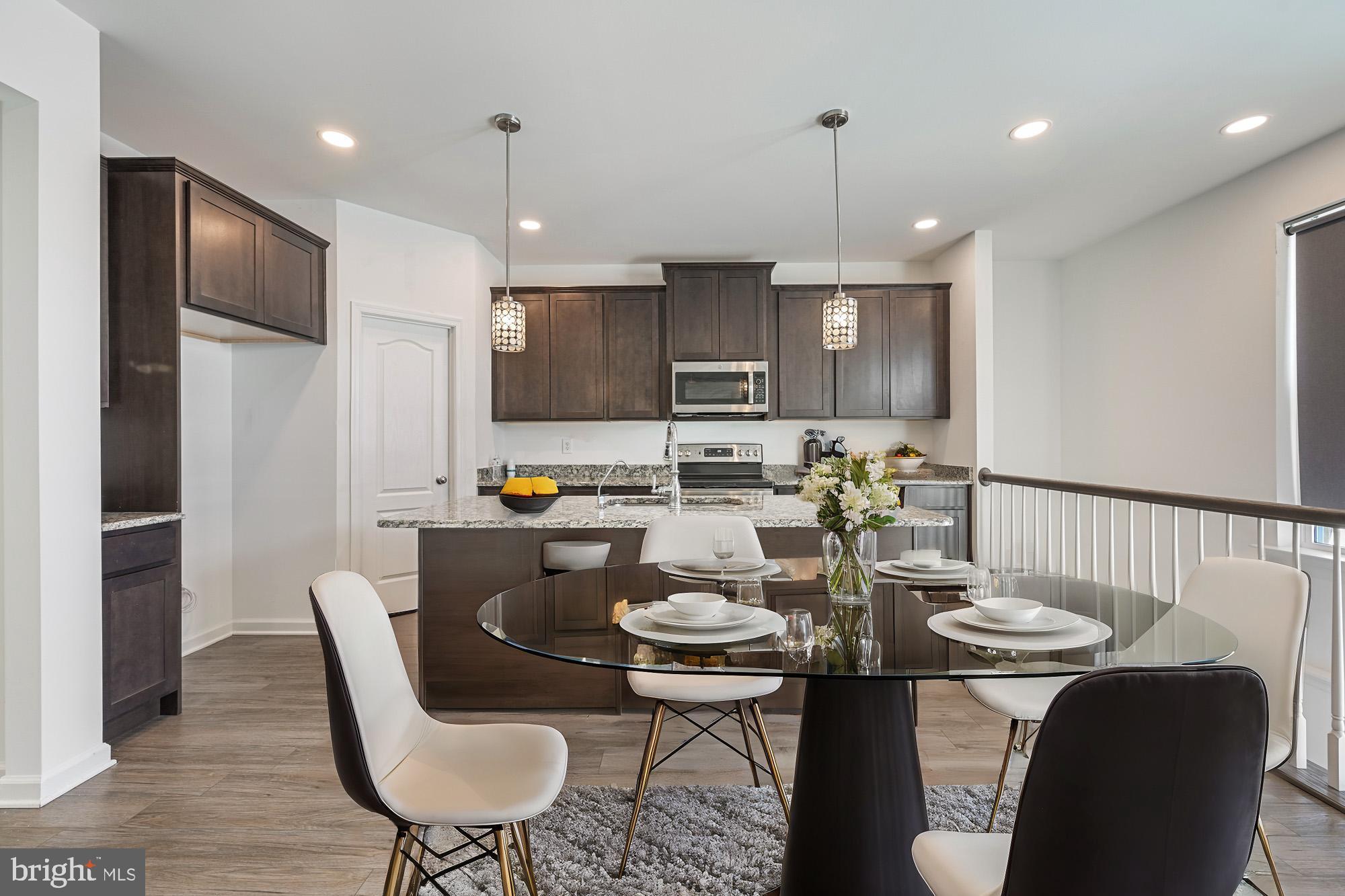 ABBOTTS POND ACRES - Residential