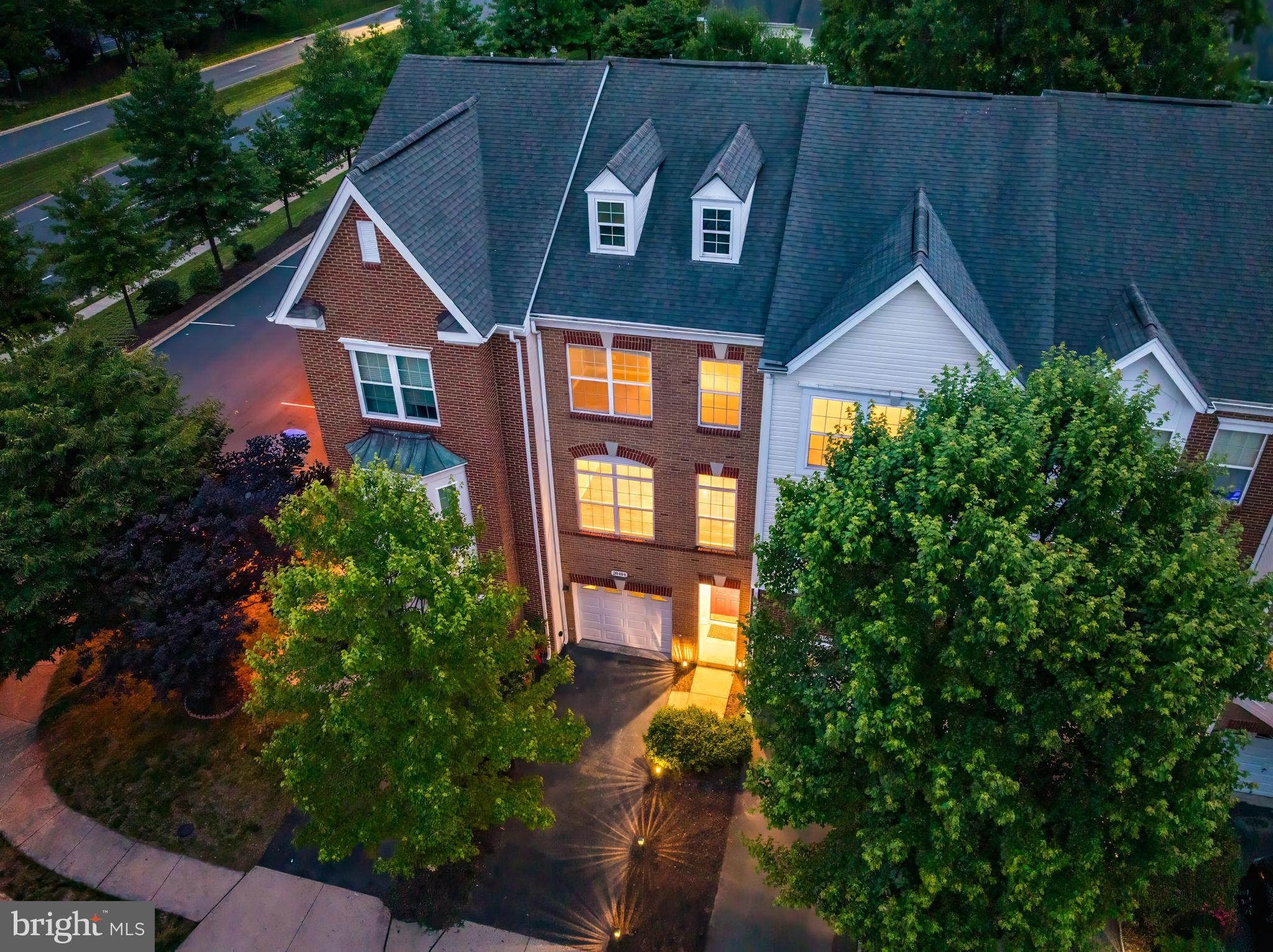 20404 TRAILS END TERRACE