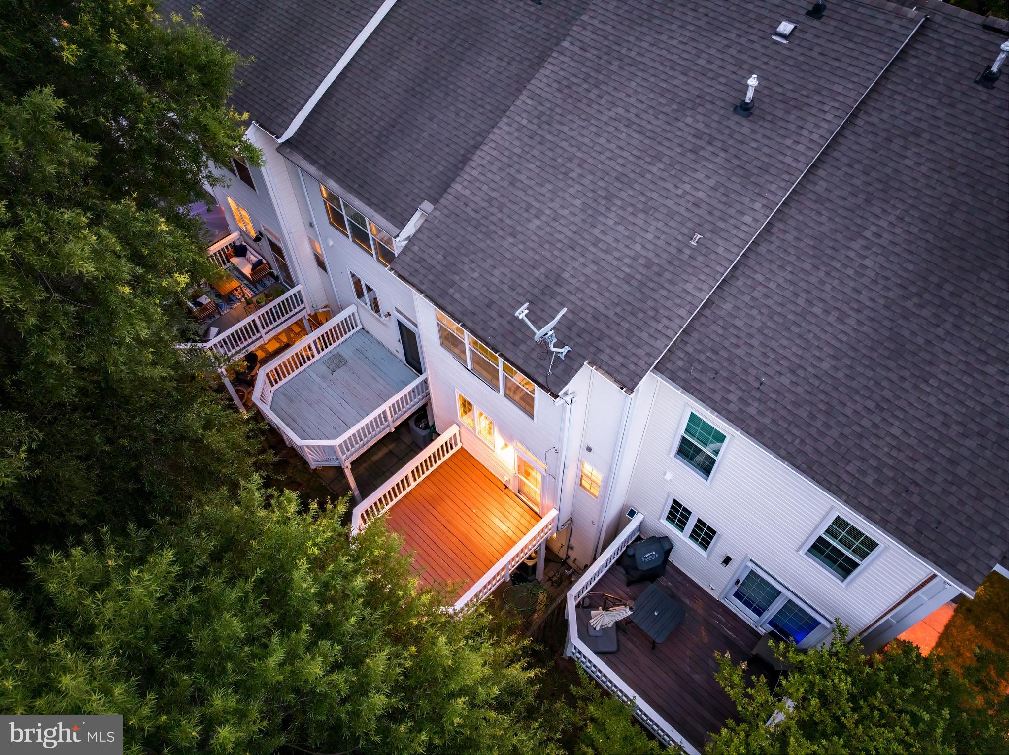 20404 TRAILS END TERRACE
