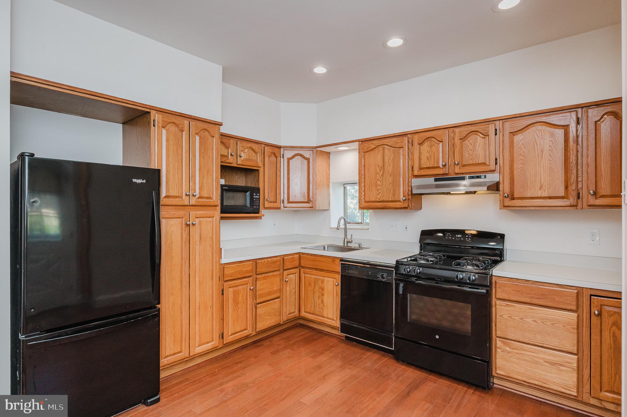 HAMPDEN HISTORIC DISTRICT - Residential