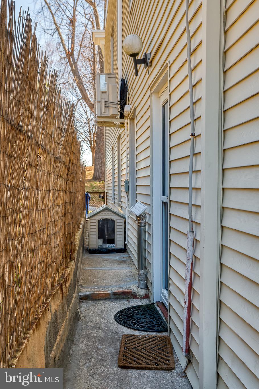 HAMPDEN HISTORIC DISTRICT - Residential