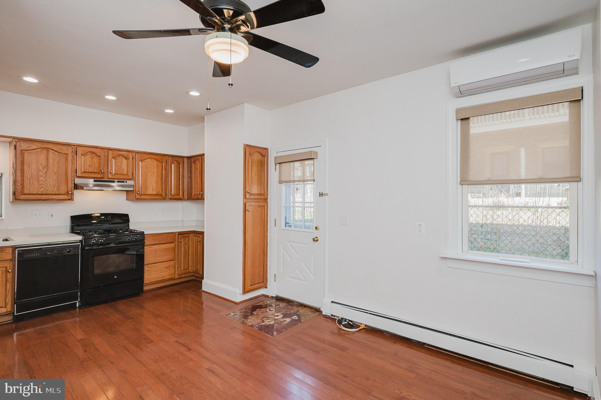 HAMPDEN HISTORIC DISTRICT - Residential