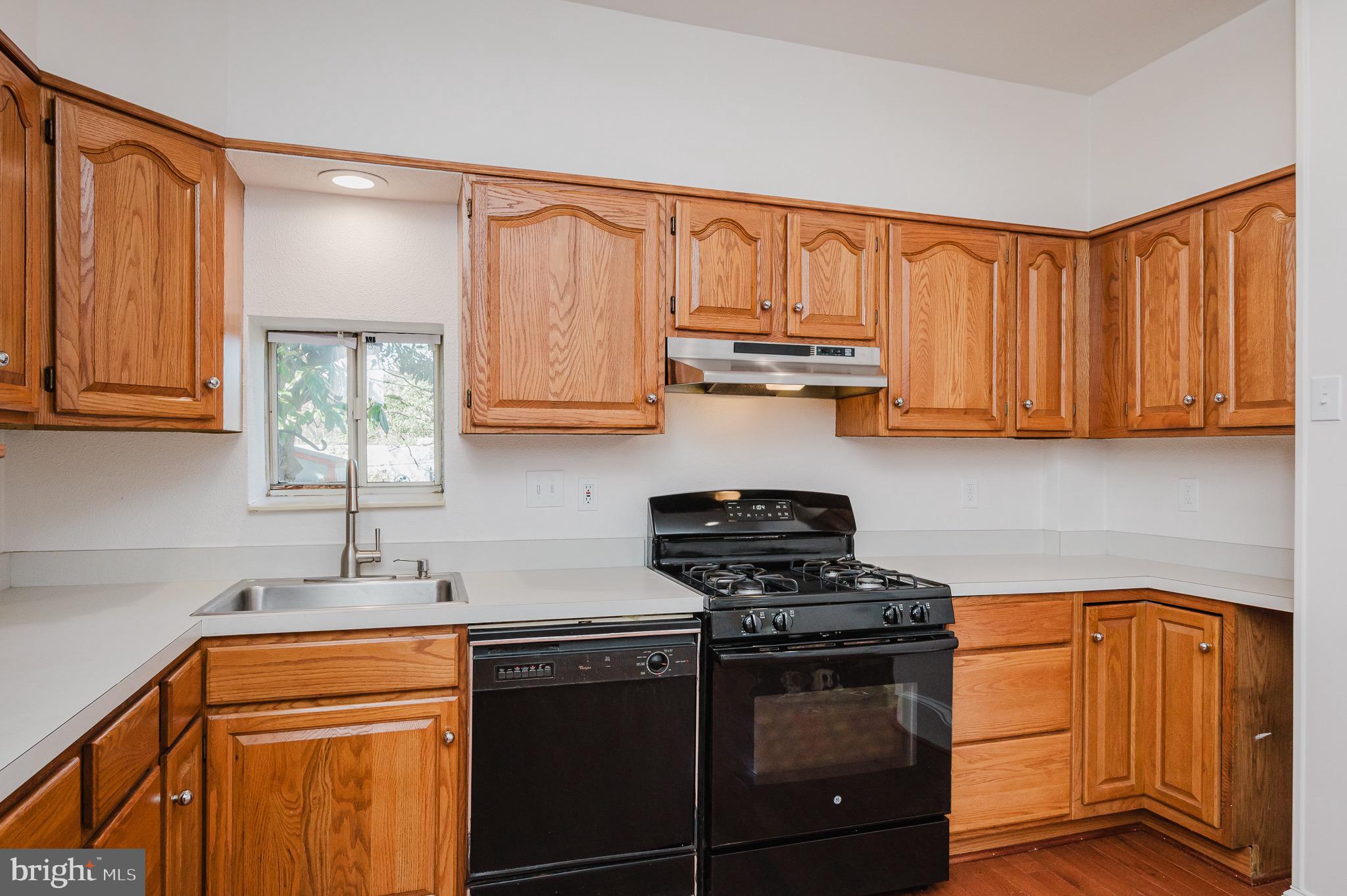 HAMPDEN HISTORIC DISTRICT - Residential