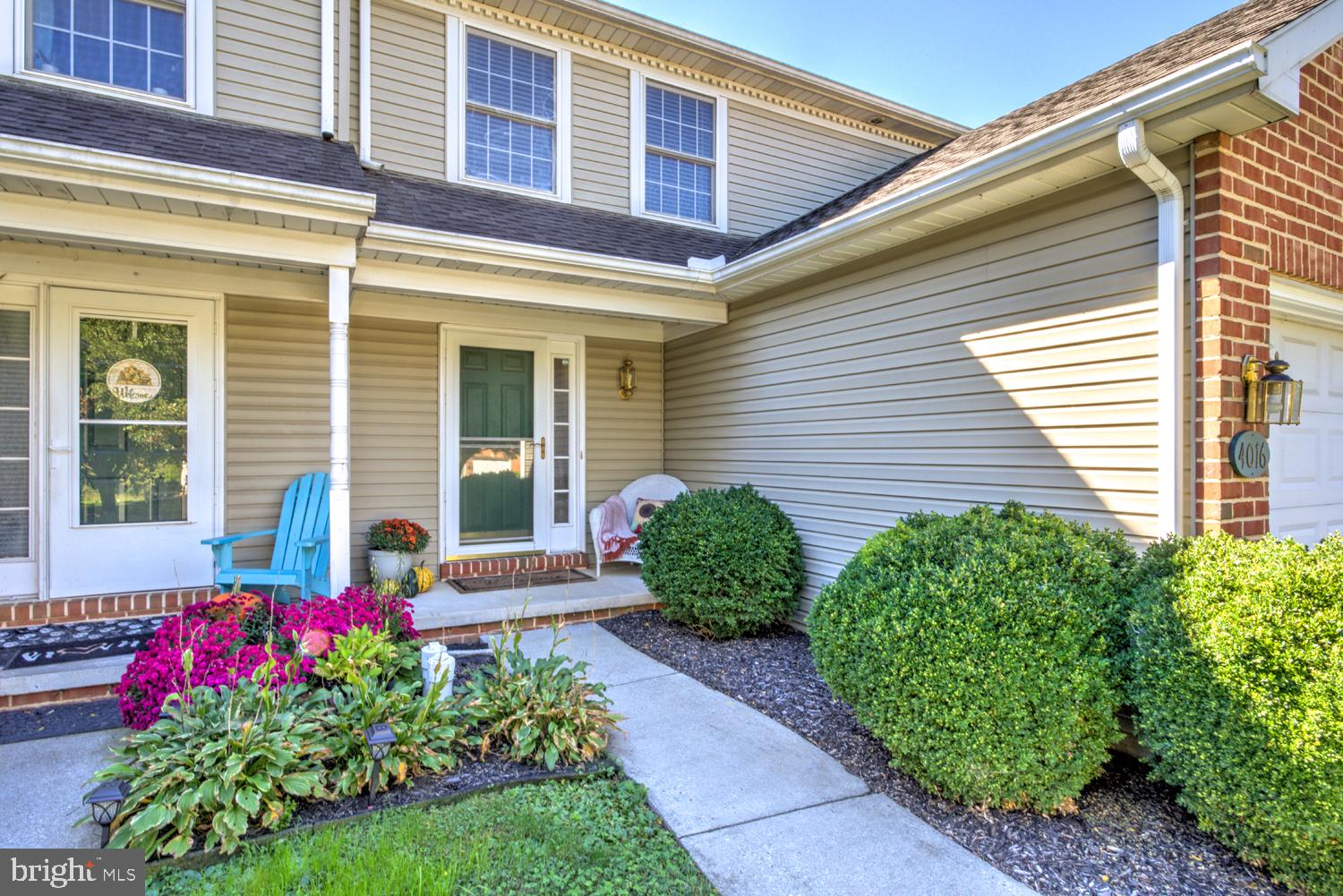4016 PARKSIDE COURT