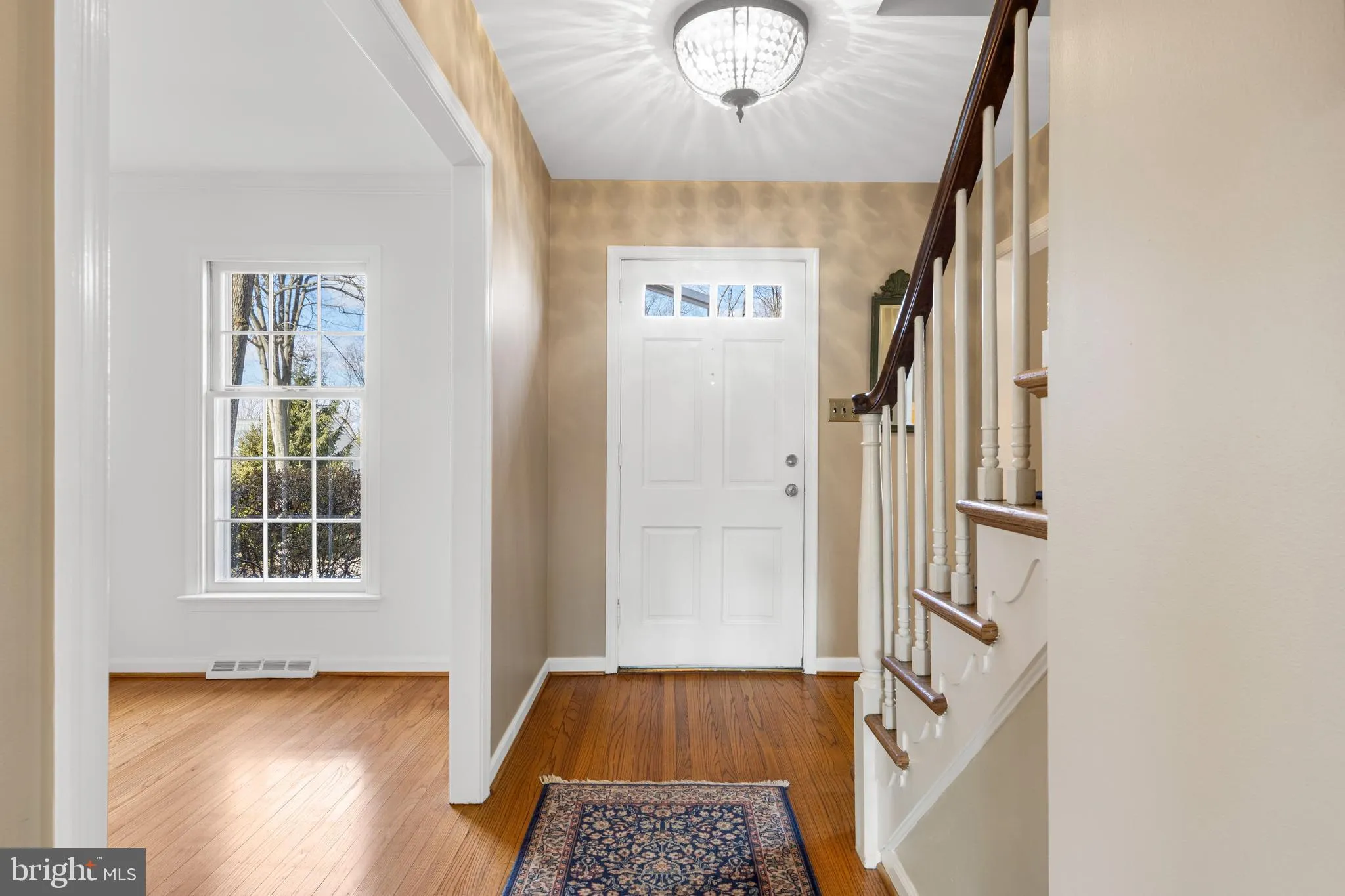 Wayne, Pennsylvania 19087, United States, 5 Bedrooms Bedrooms, ,3 BathroomsBathrooms,Residential,Pending,8421