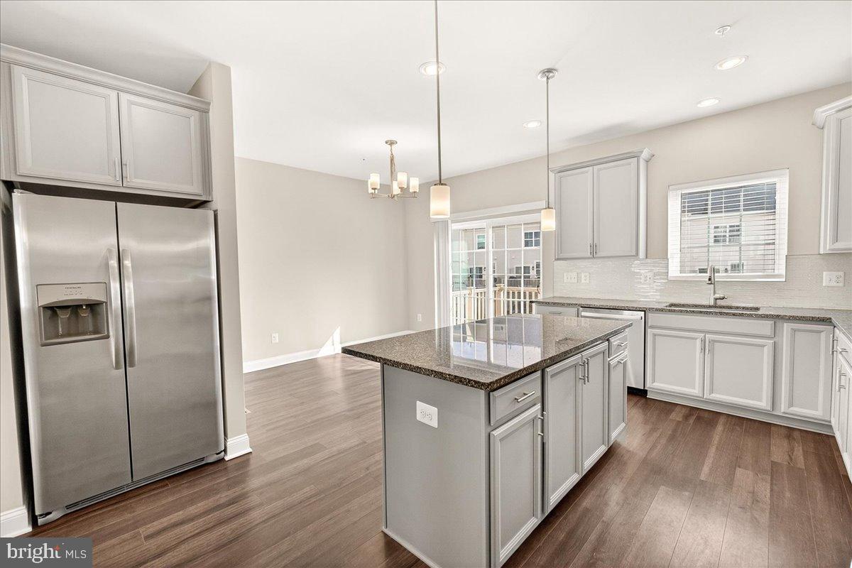 WESTVIEW SOUTH - Residential