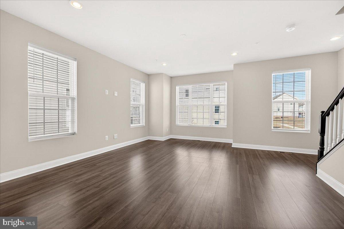 WESTVIEW SOUTH - Residential