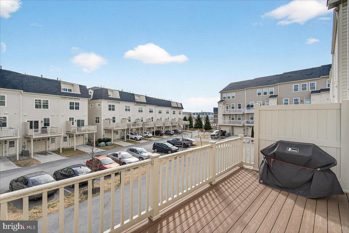 WESTVIEW SOUTH - Residential