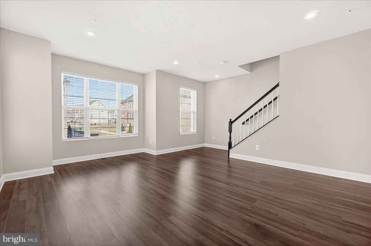 WESTVIEW SOUTH - Residential