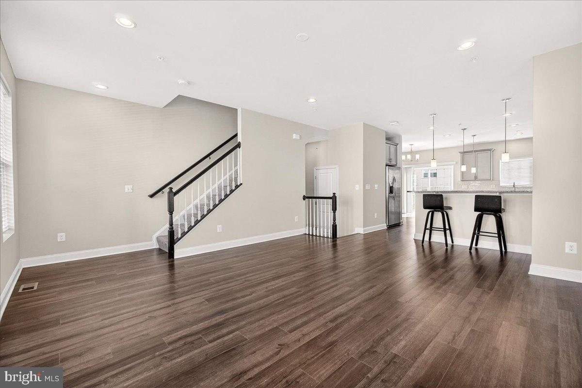 WESTVIEW SOUTH - Residential