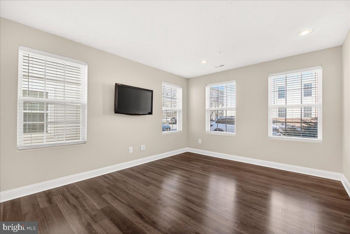 WESTVIEW SOUTH - Residential