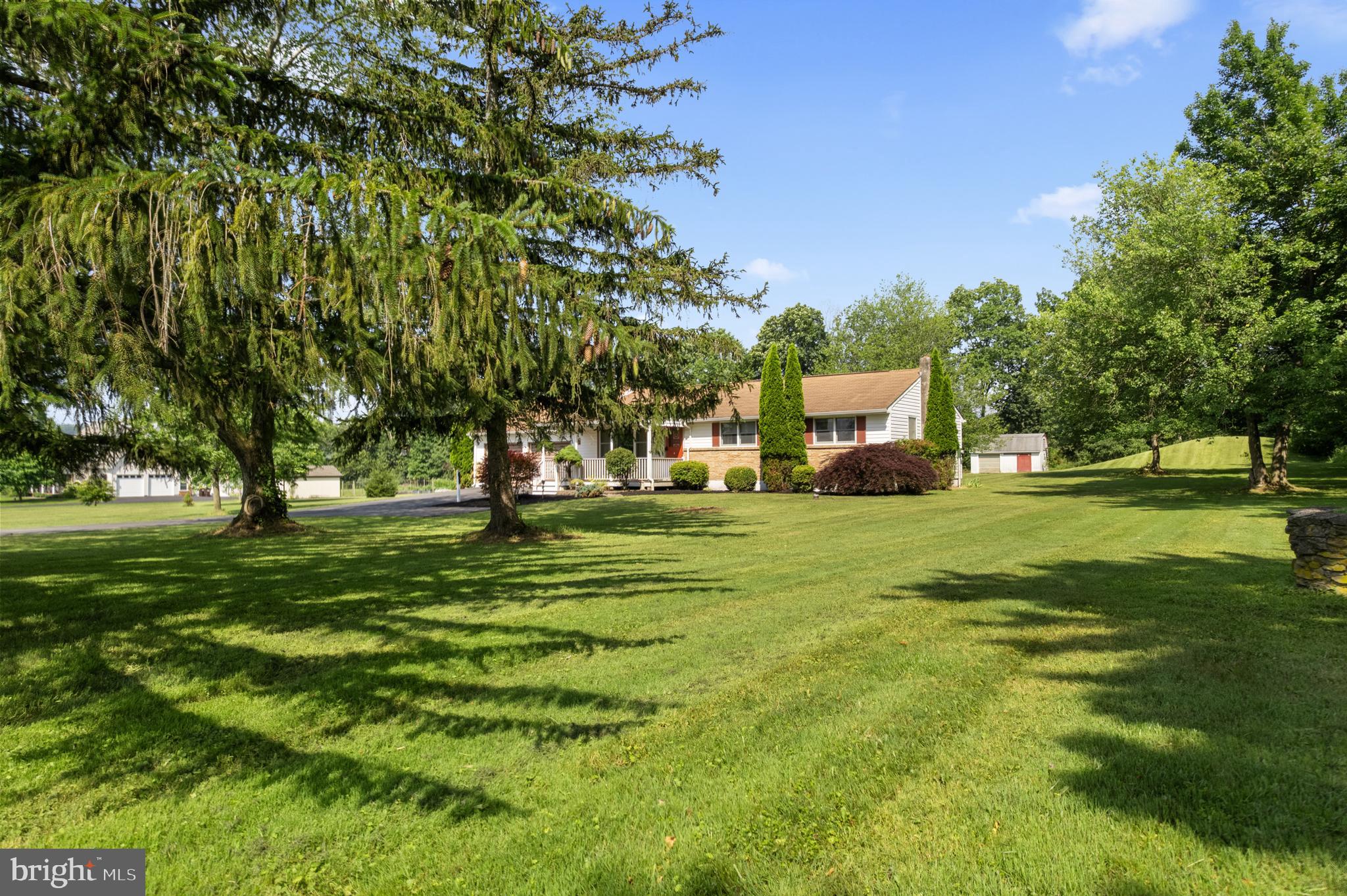 2535 CHURCH LANE
