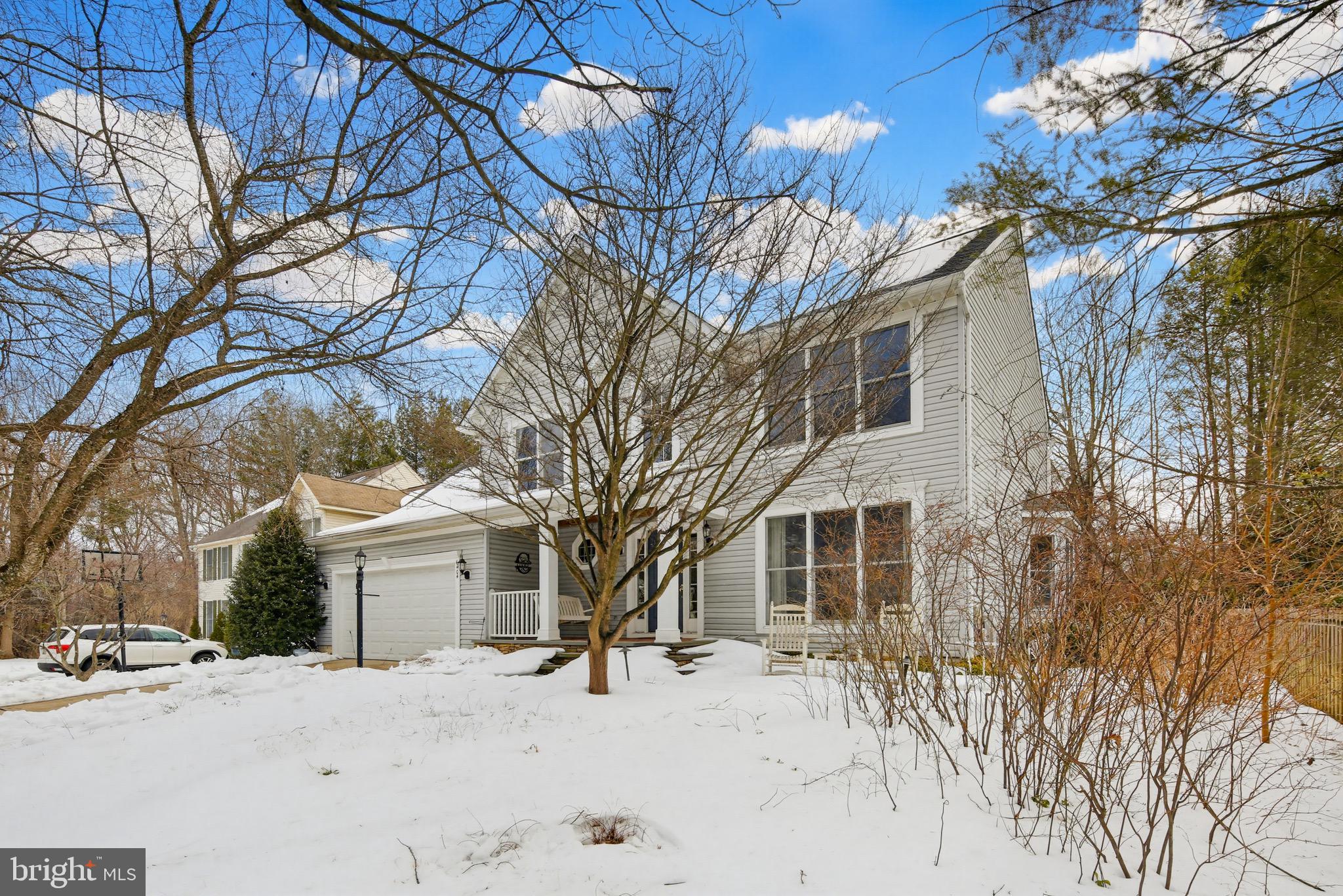 VILLAGE OF RIVER HILL - Residential