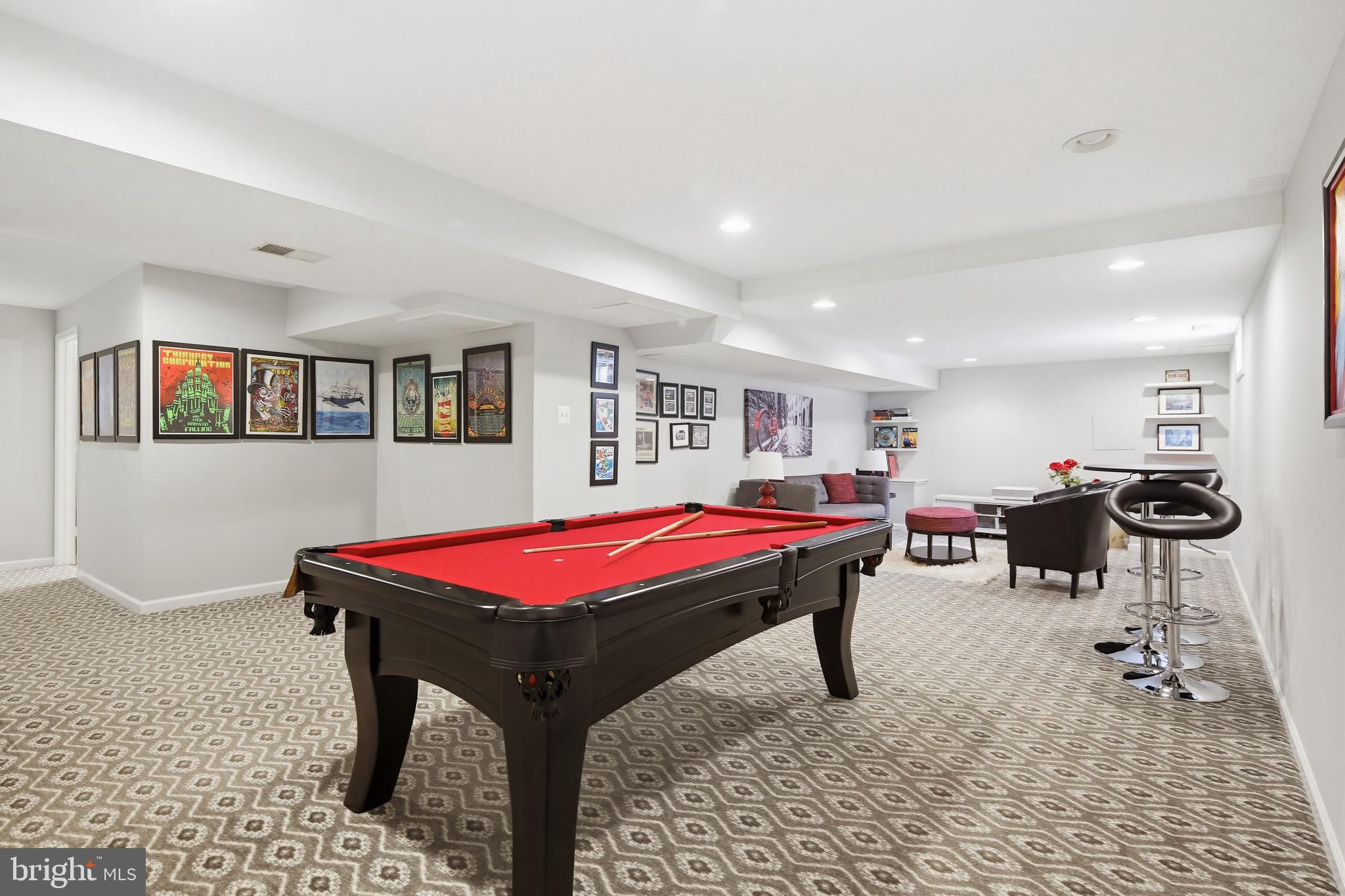 VILLAGE OF RIVER HILL - Residential