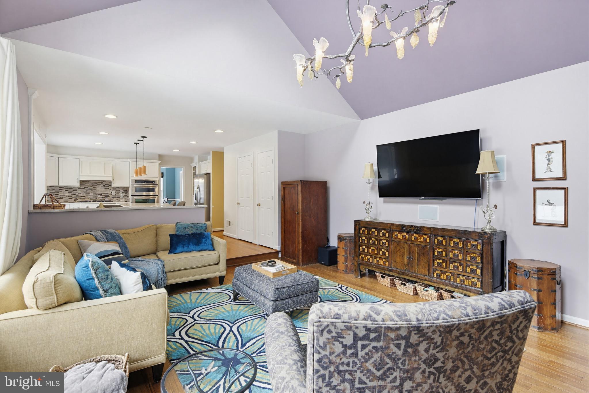 VILLAGE OF RIVER HILL - Residential