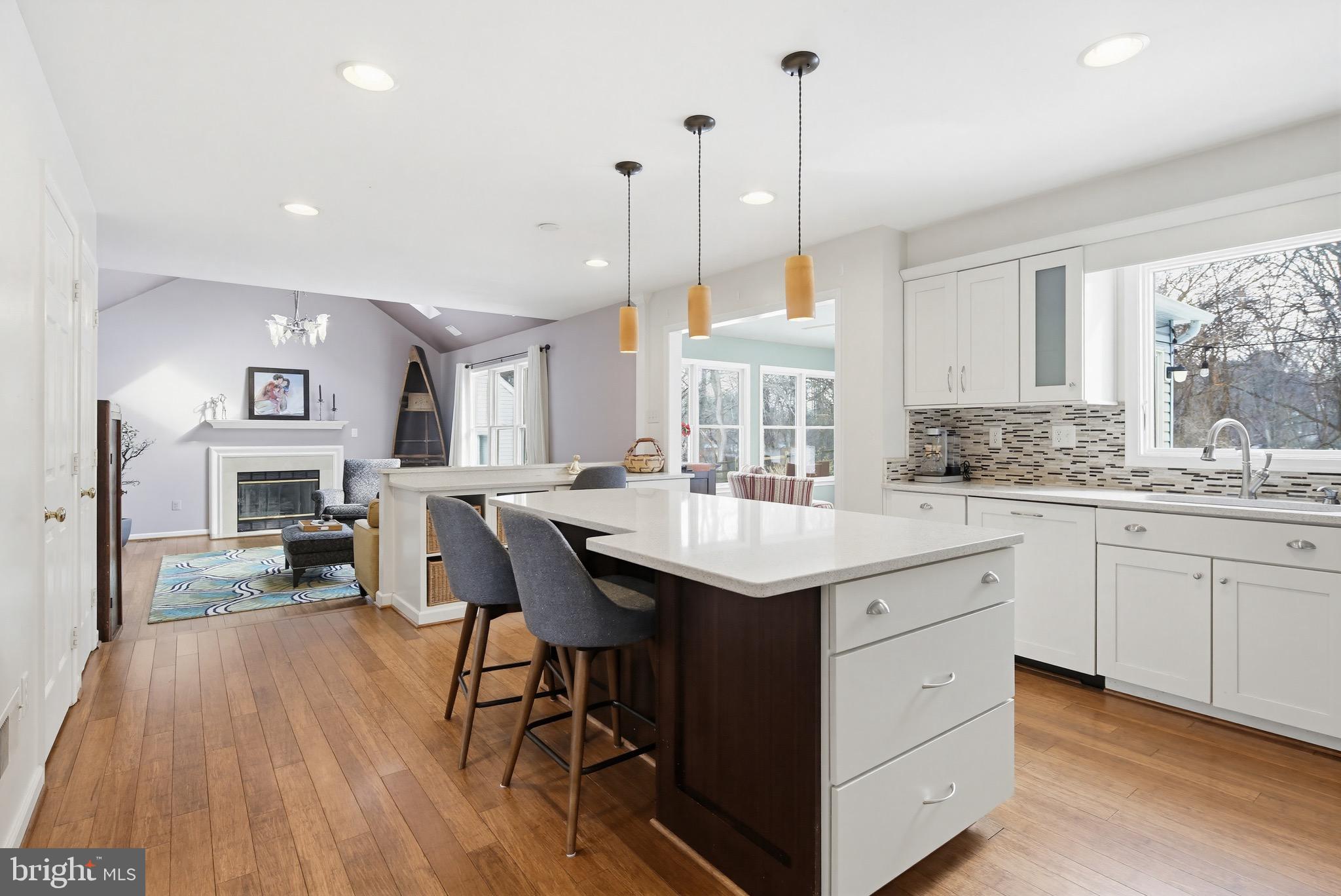 VILLAGE OF RIVER HILL - Residential