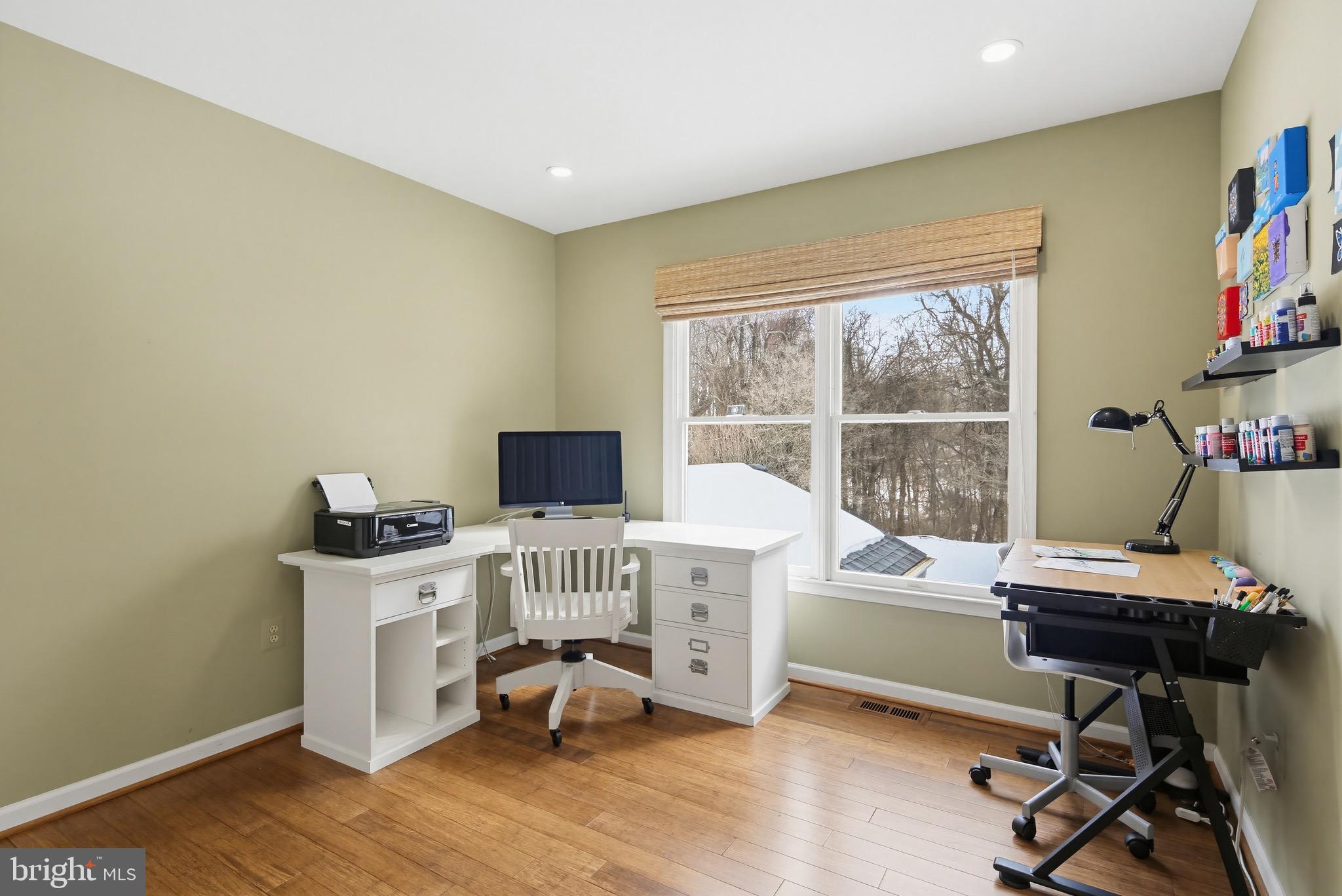 VILLAGE OF RIVER HILL - Residential