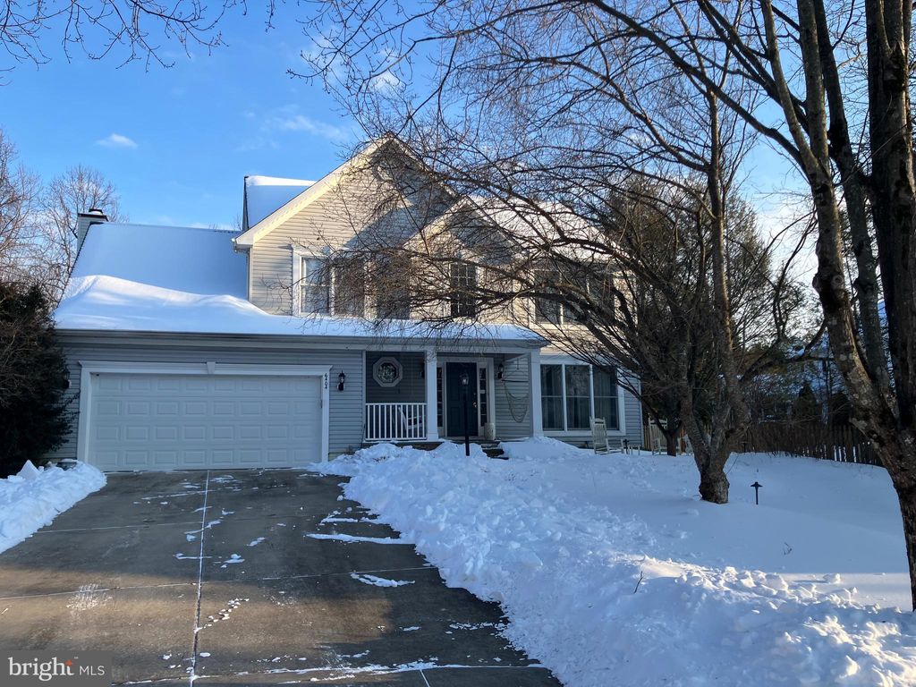 Photo of 6404 Reedy Song Knl Knl, CLARKSVILLE, MD 21029 (MLS # MDHW2064184)