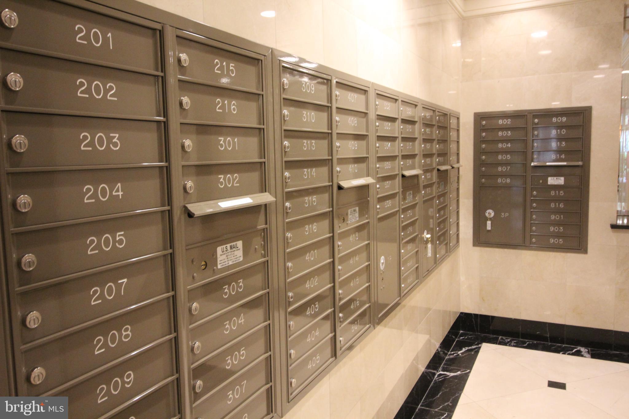 VIRGINIA SQUARE - Residential