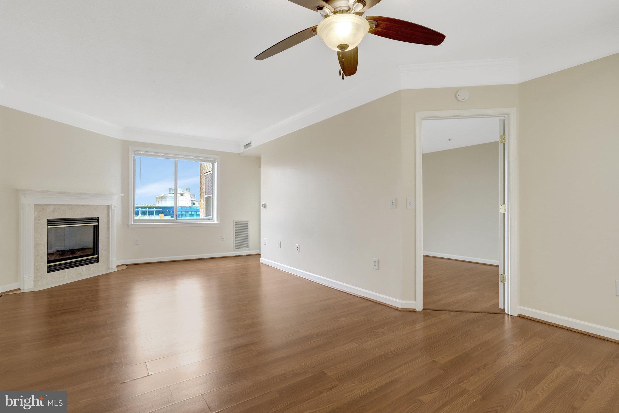 VIRGINIA SQUARE - Residential