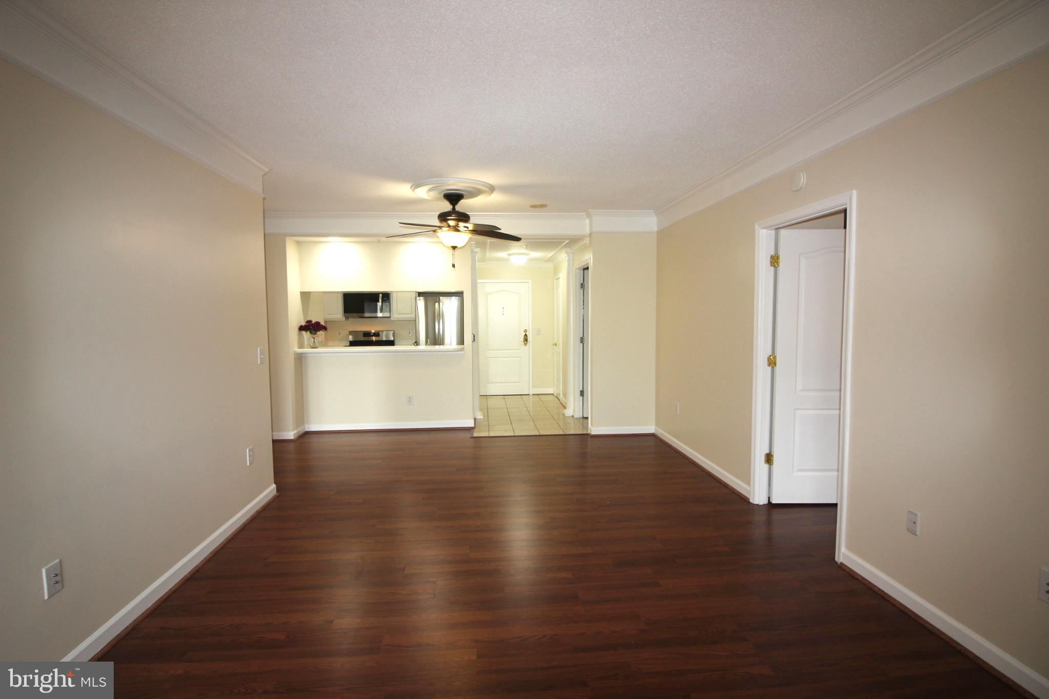 VIRGINIA SQUARE - Residential