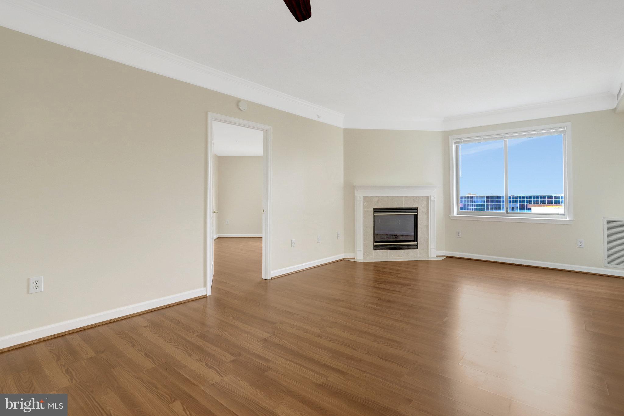 VIRGINIA SQUARE - Residential