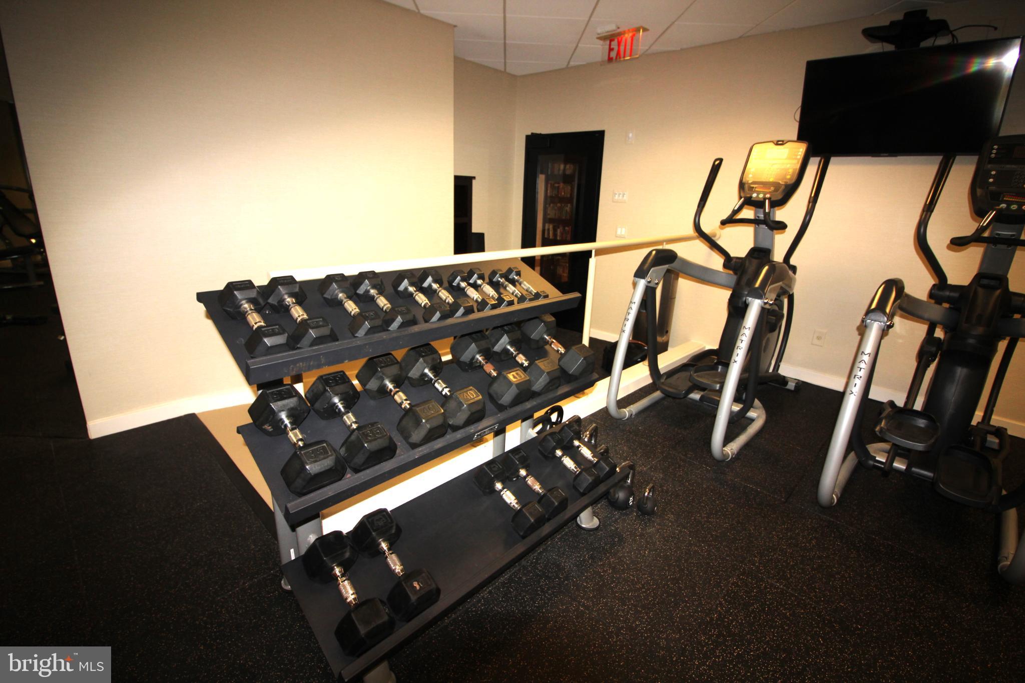 VIRGINIA SQUARE - Residential