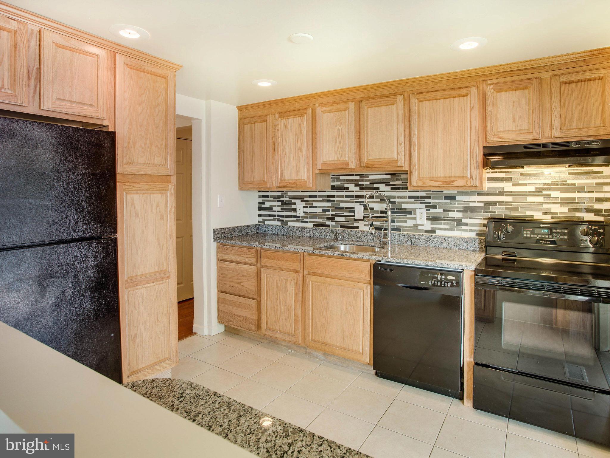 MAPLEWOOD - Residential