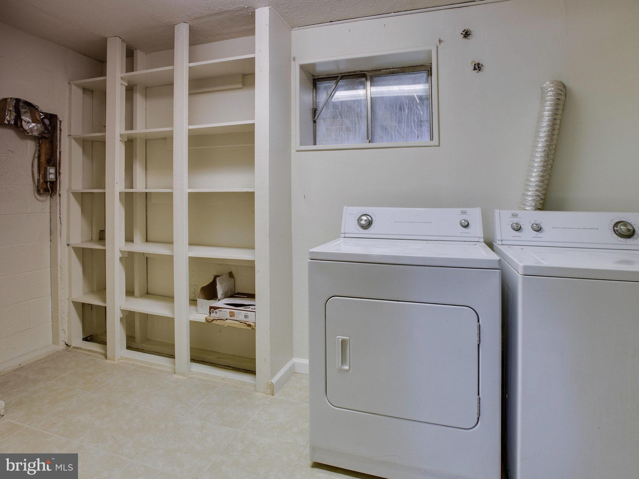 MAPLEWOOD - Residential