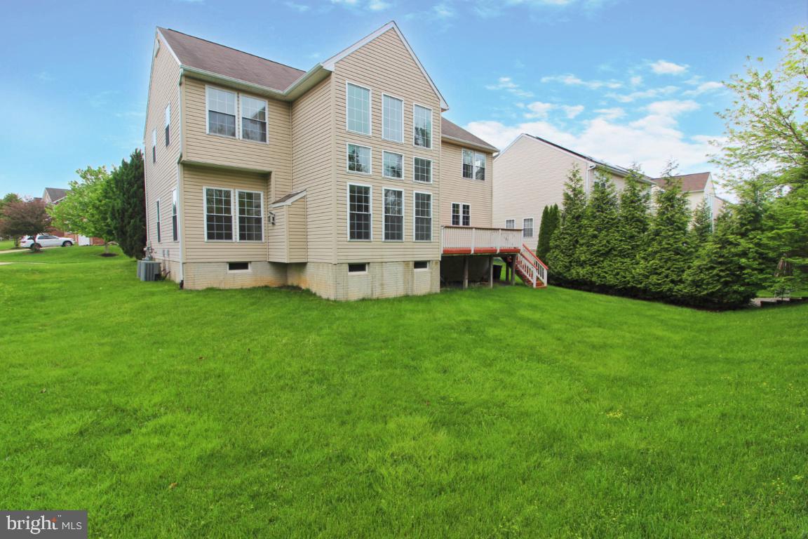 WEST VALLEY OAKS - Residential