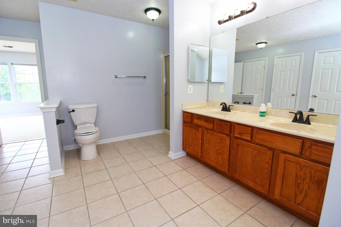 WEST VALLEY OAKS - Residential