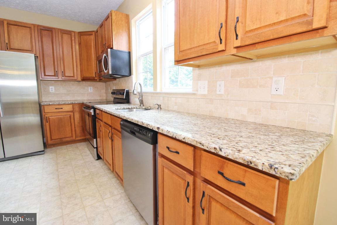 WEST VALLEY OAKS - Residential