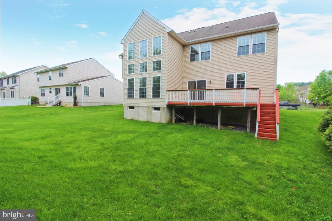 WEST VALLEY OAKS - Residential