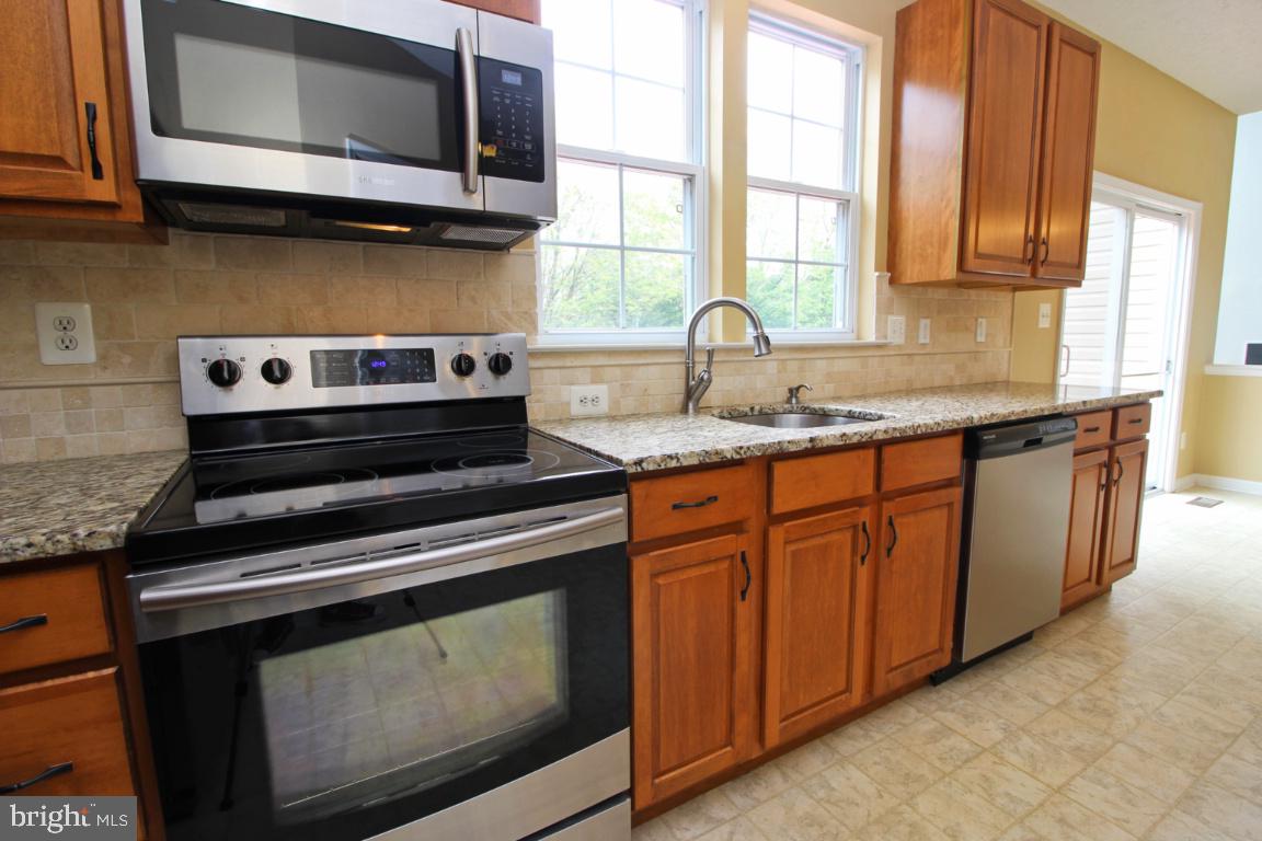 WEST VALLEY OAKS - Residential