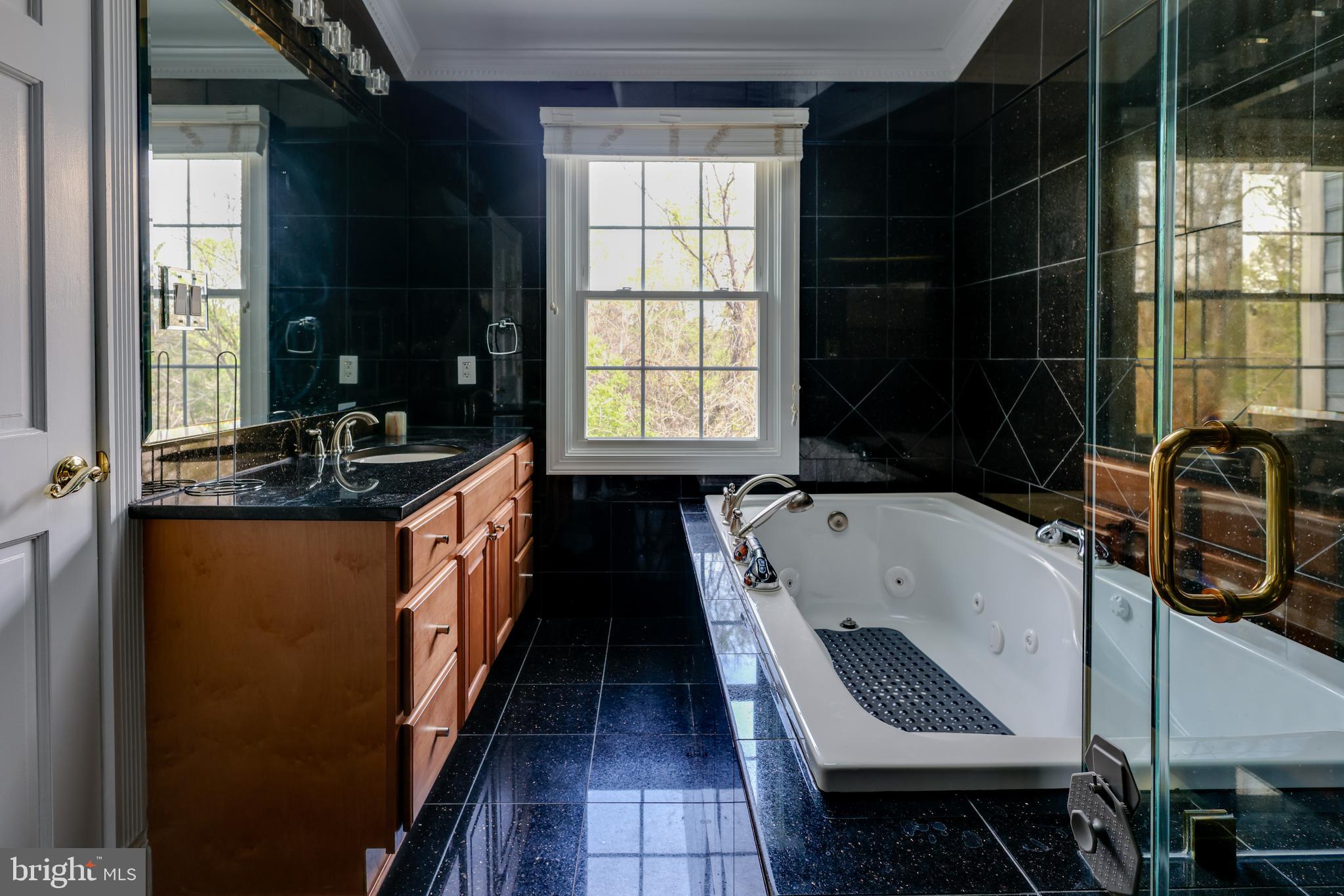 ASHBURN FARM - Residential Lease