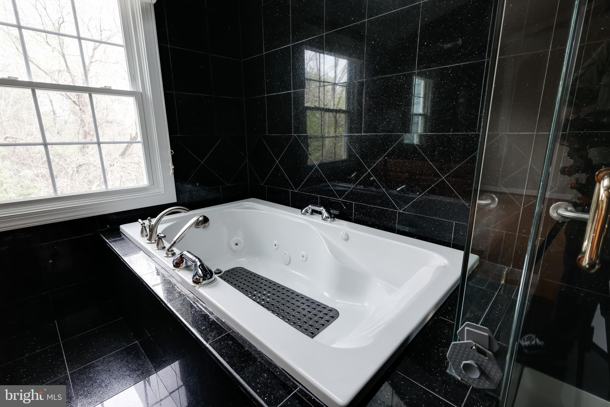 ASHBURN FARM - Residential Lease