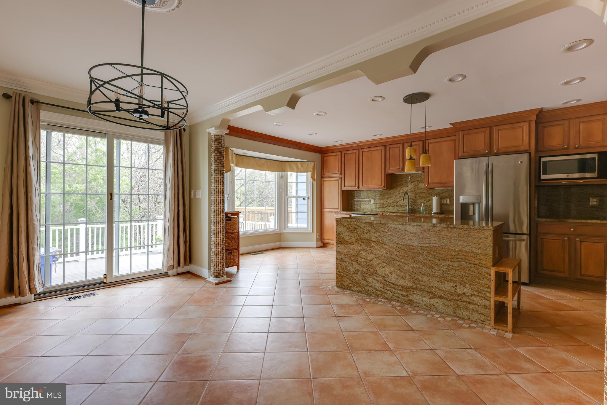 ASHBURN FARM - Residential Lease