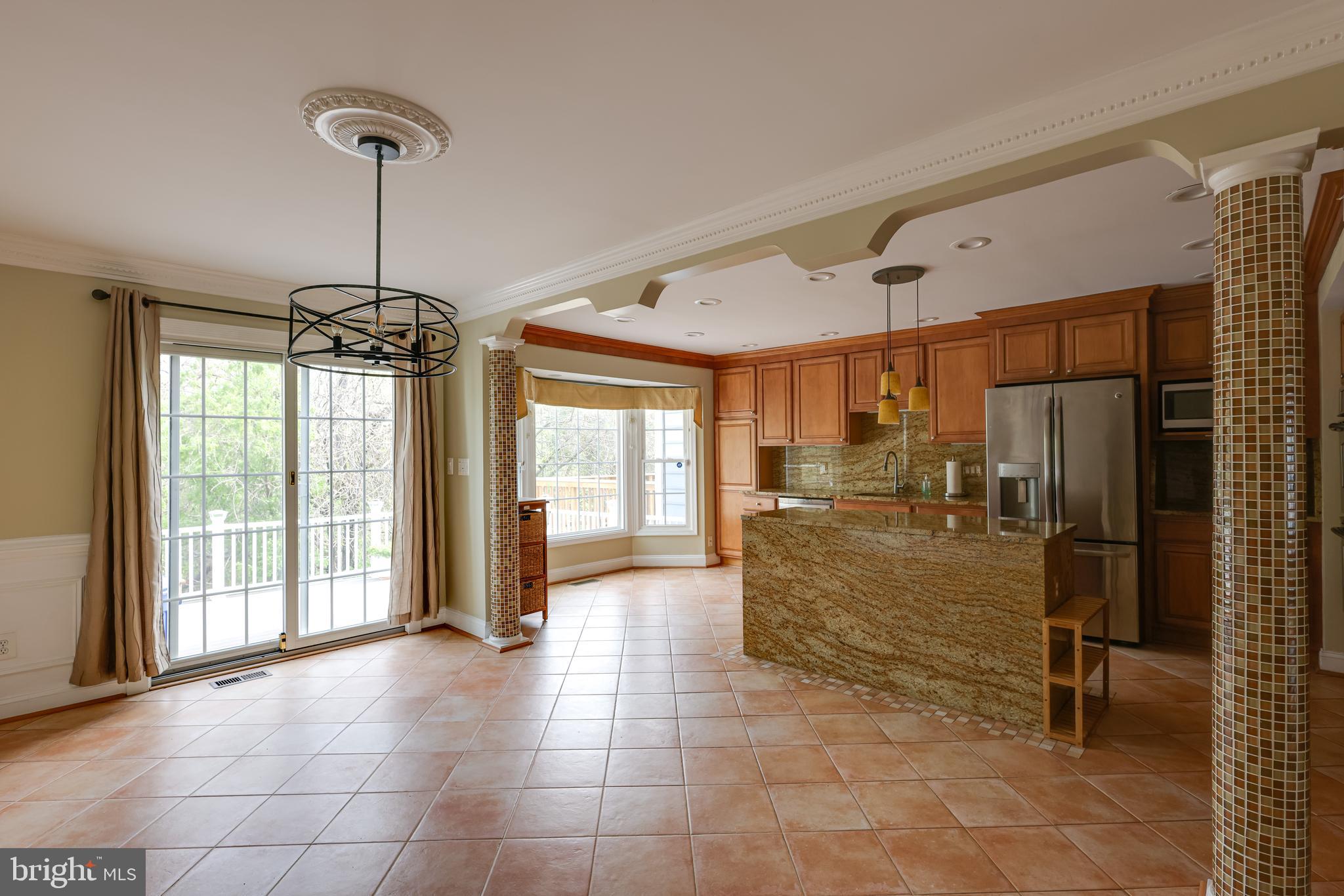 ASHBURN FARM - Residential Lease