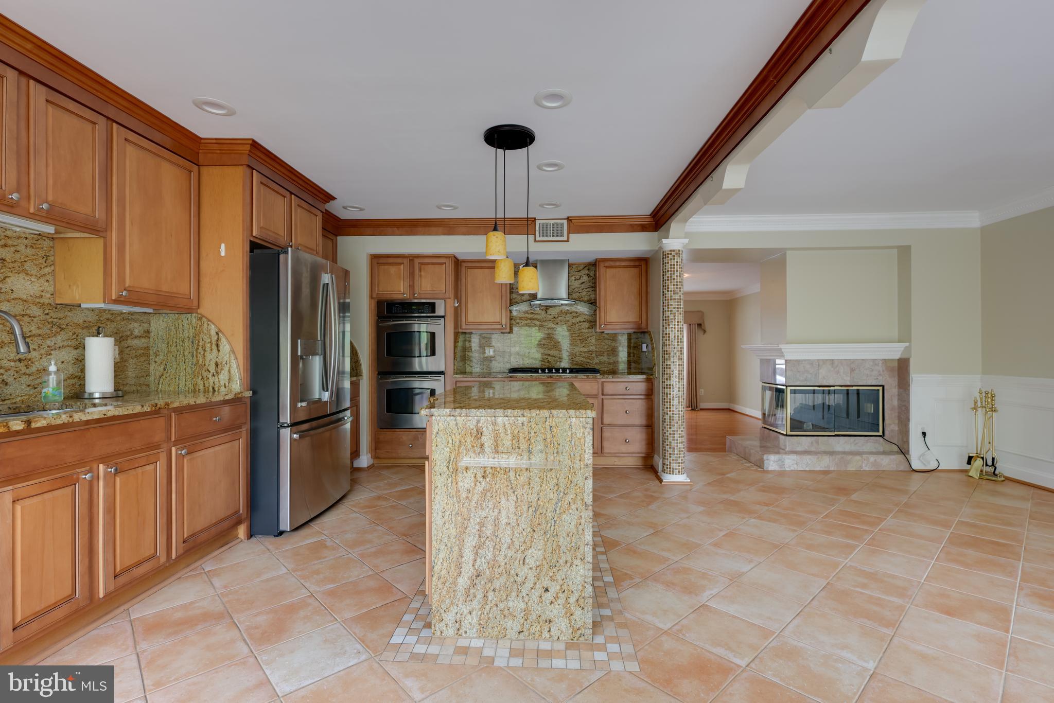 ASHBURN FARM - Residential Lease