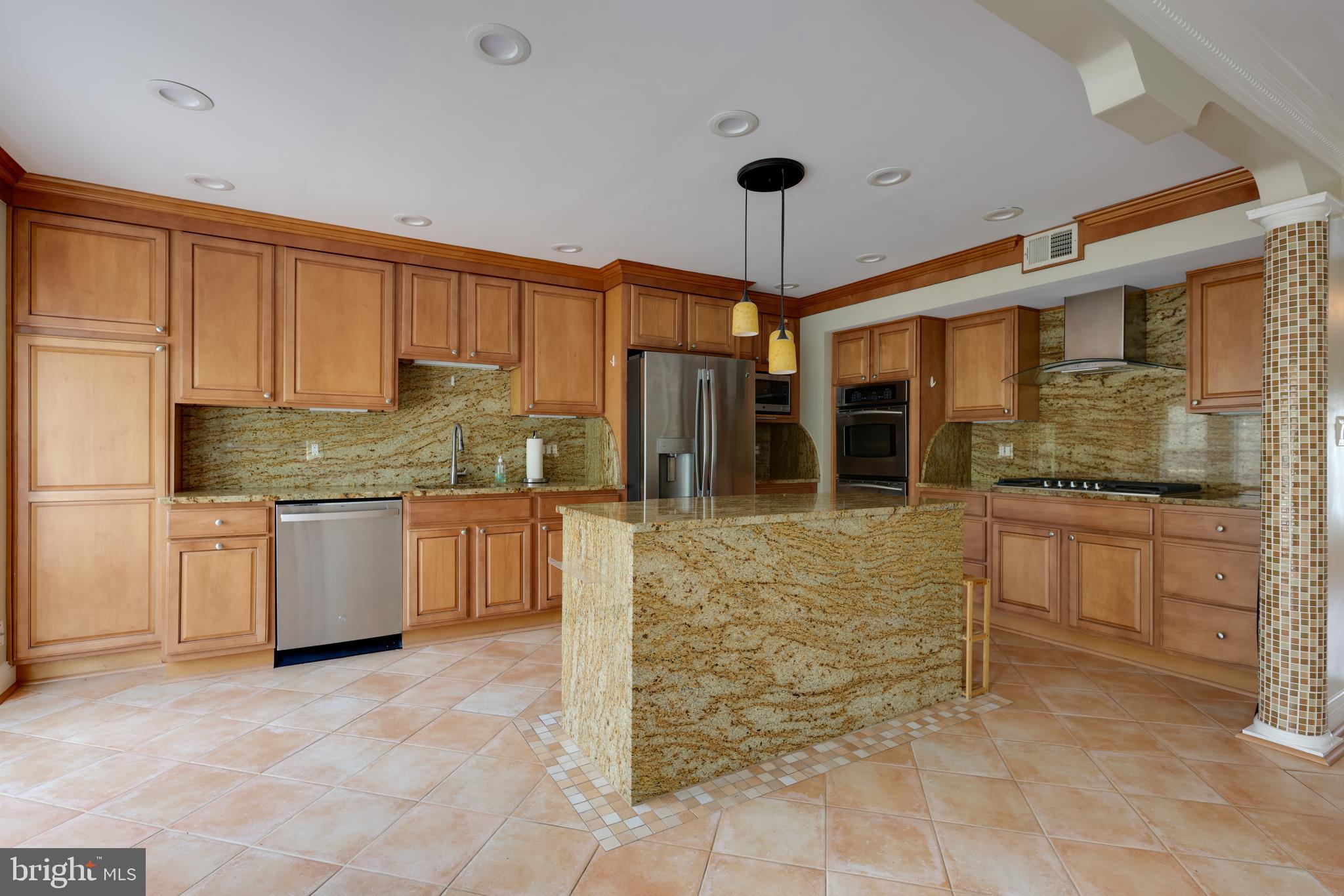 ASHBURN FARM - Residential Lease