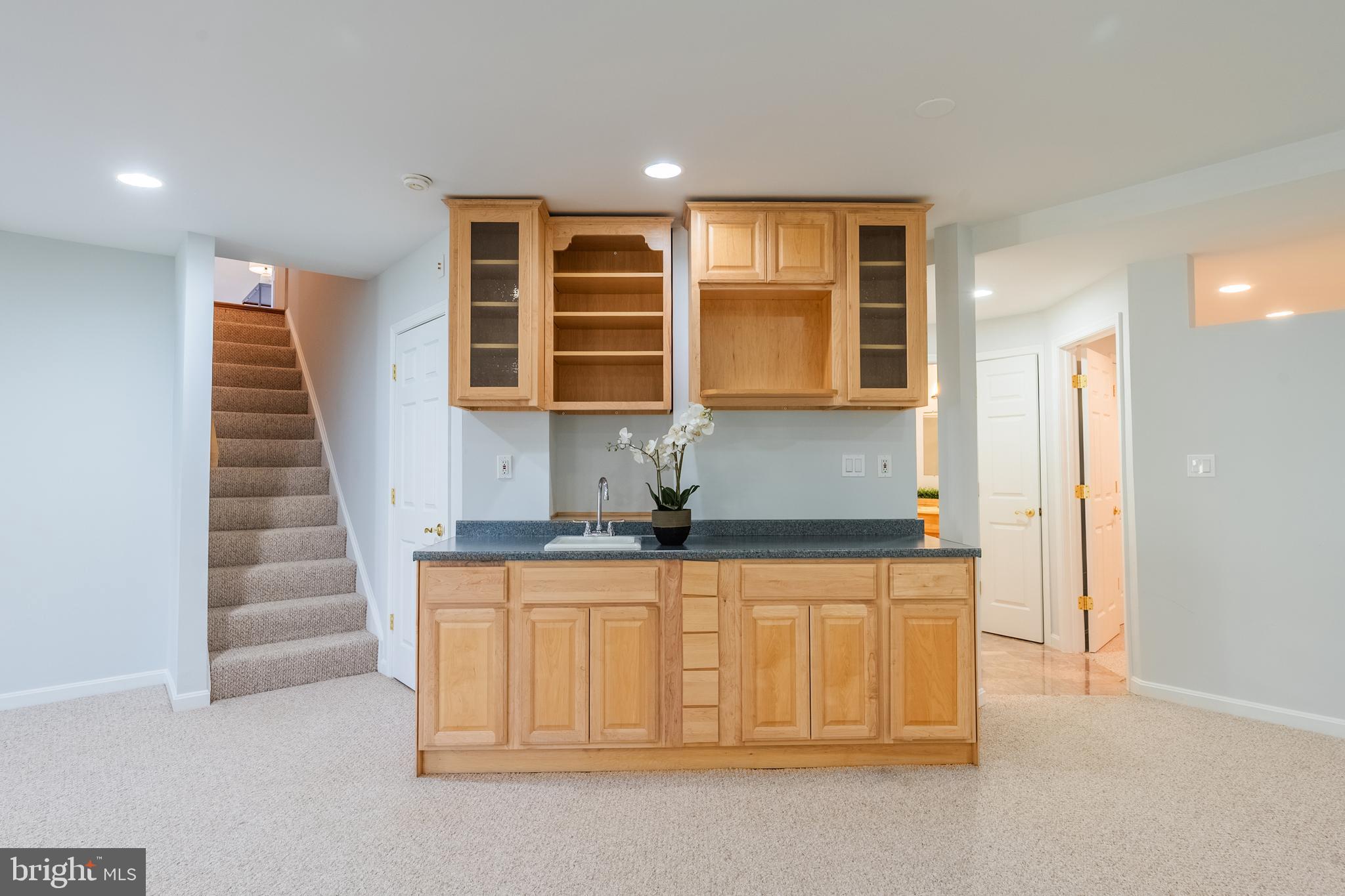 BRADDOCK MANOR - Residential