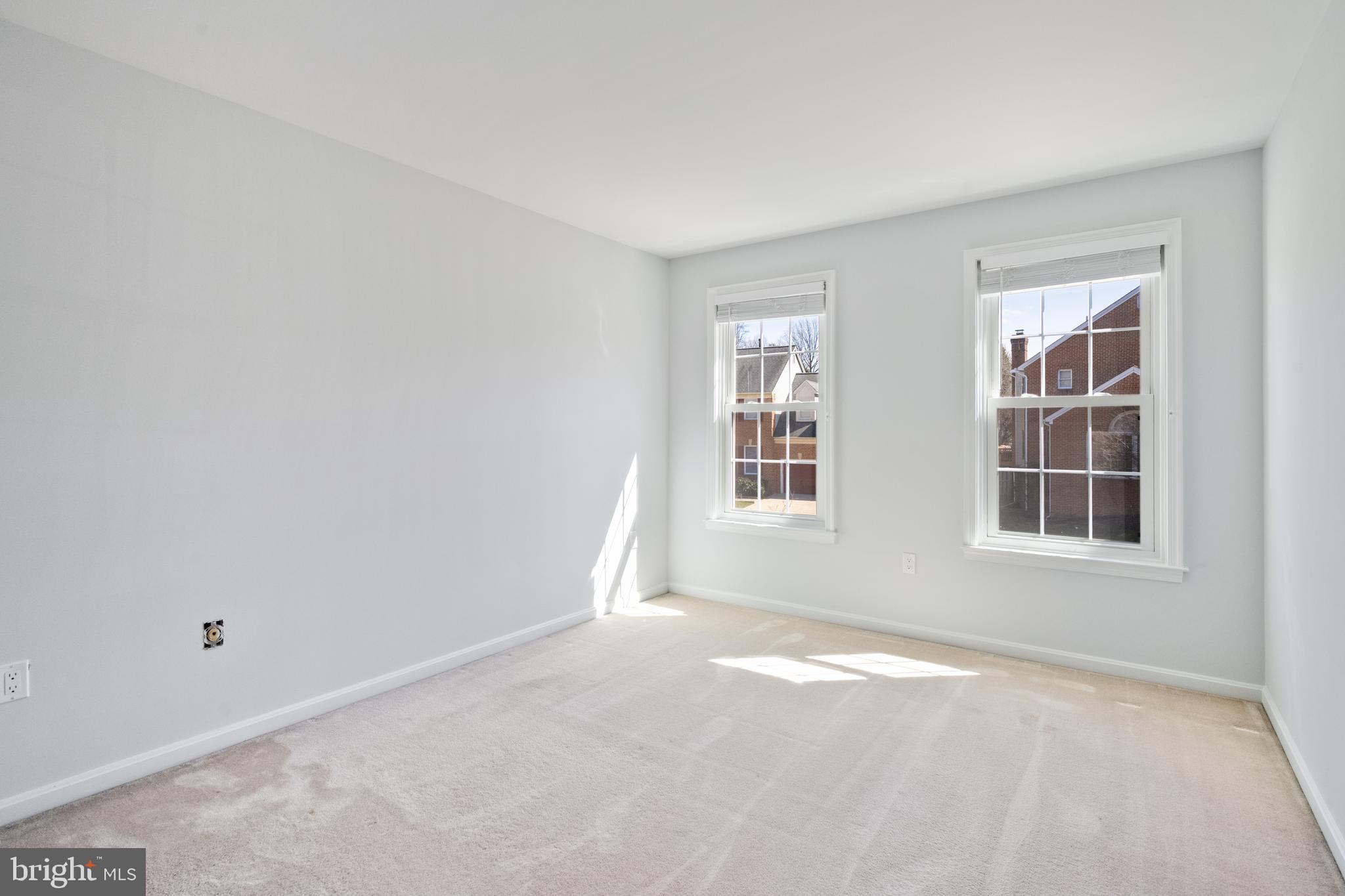 BRADDOCK MANOR - Residential