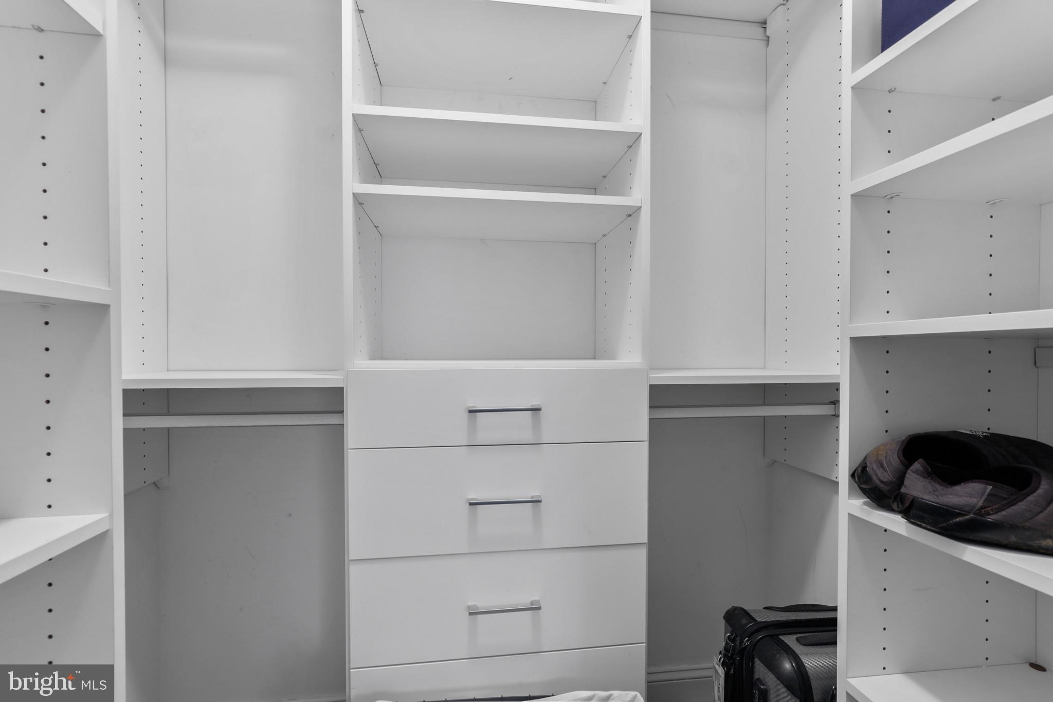 SEMINARY OVERLOOK - Residential