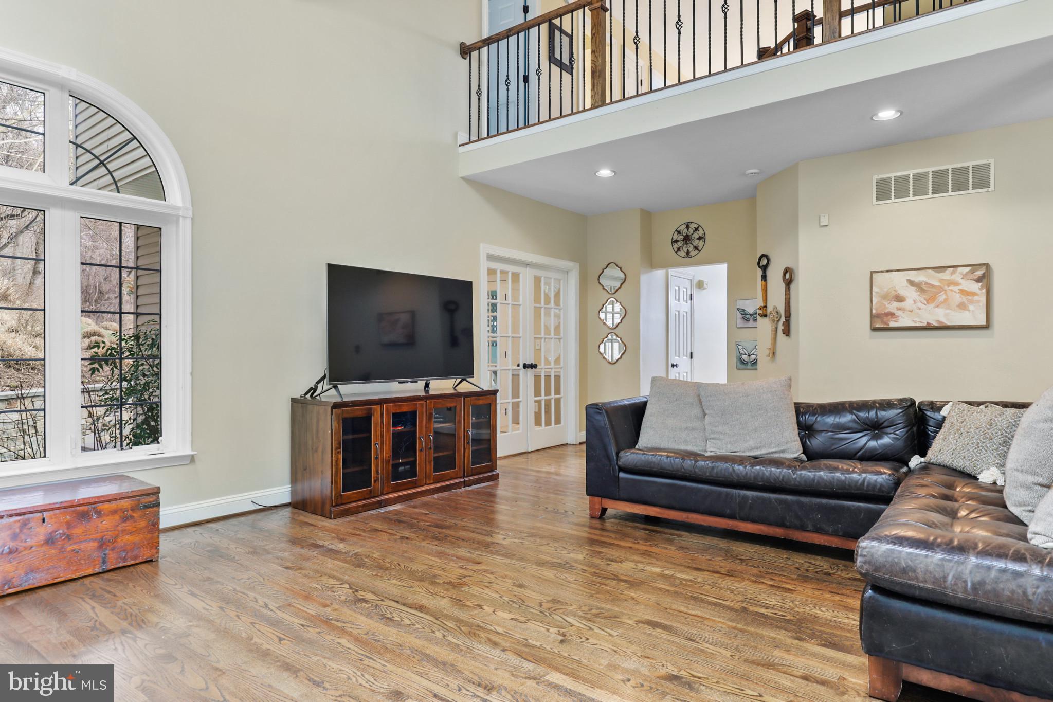 SEMINARY OVERLOOK - Residential