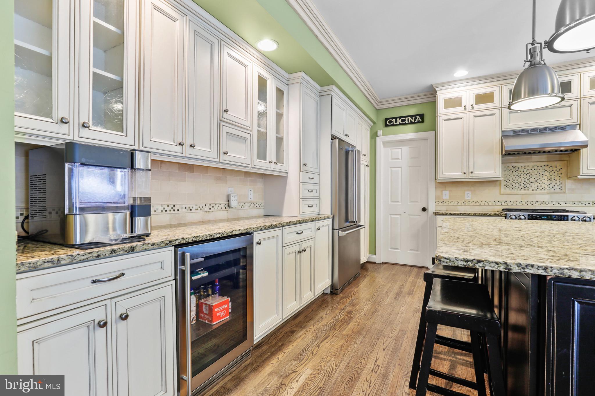 SEMINARY OVERLOOK - Residential